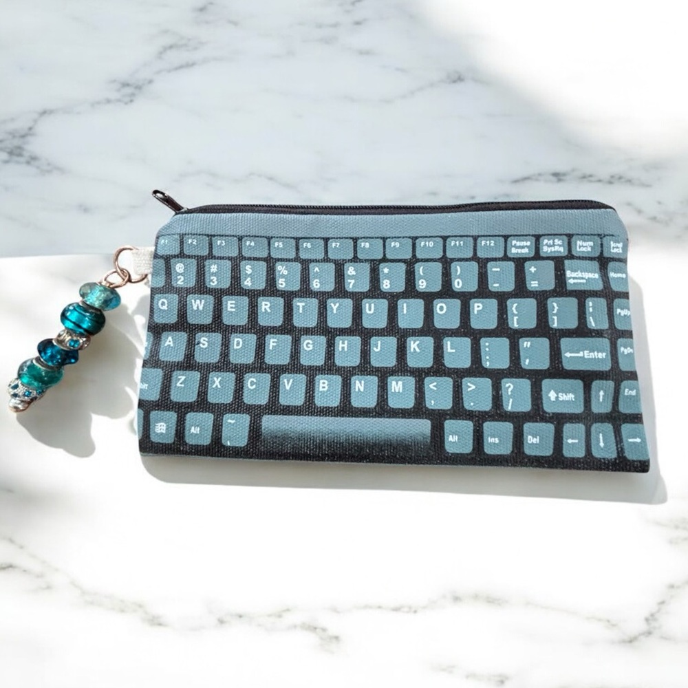 NWOT Keyboard Design Pouch with Beaded Zipper Pull